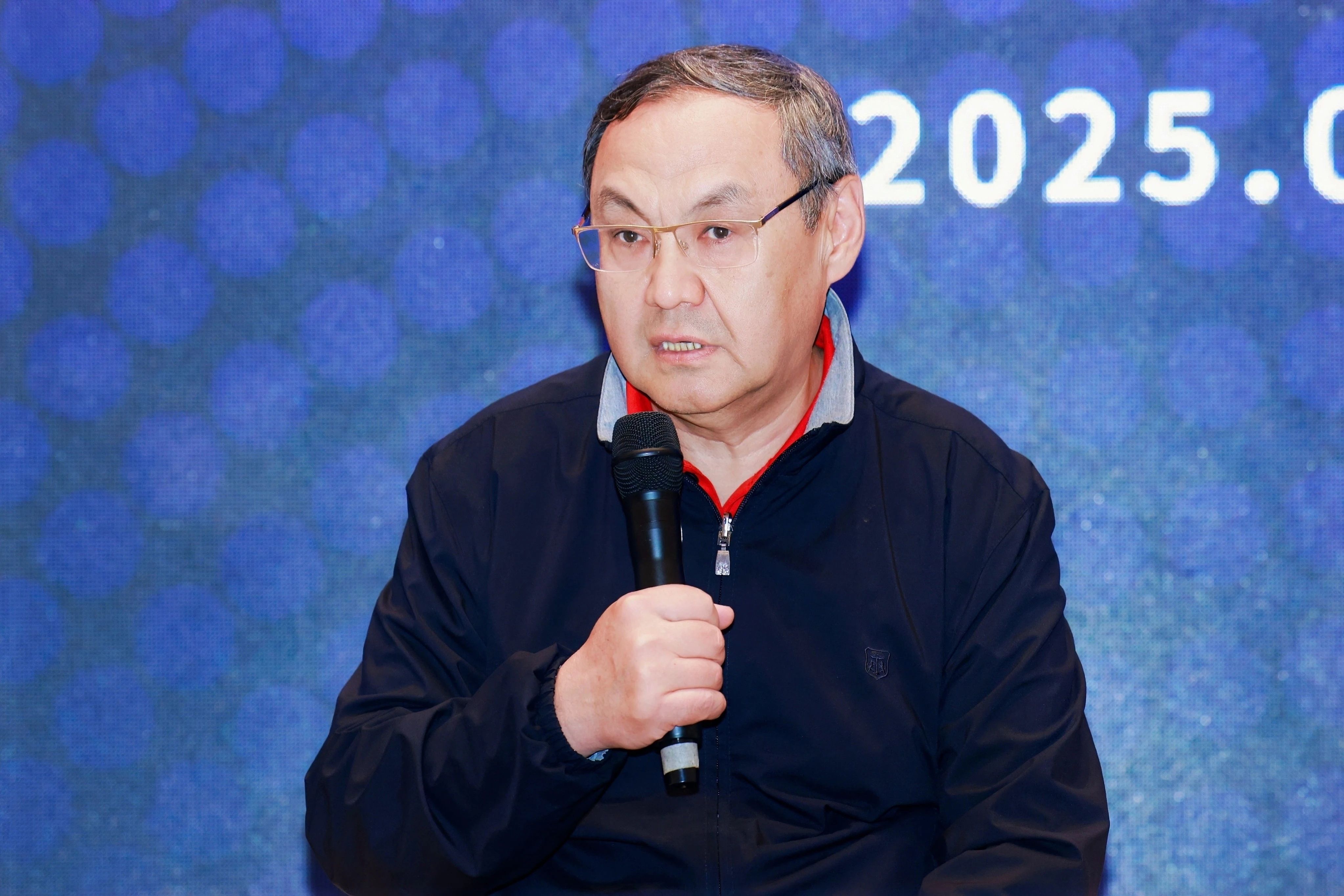 6388637559307371503060418