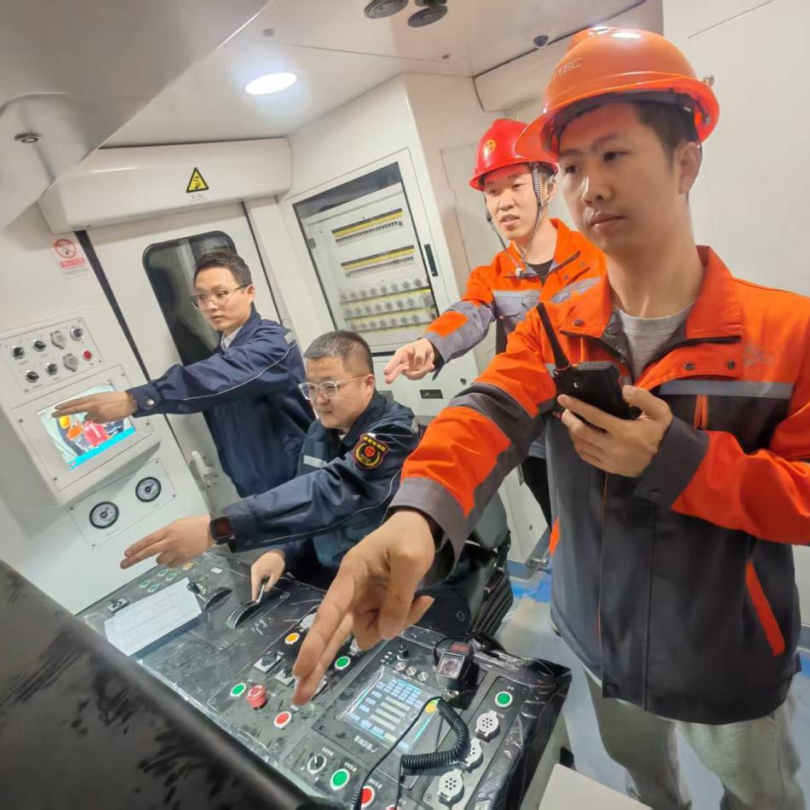 6388774097245621622001476