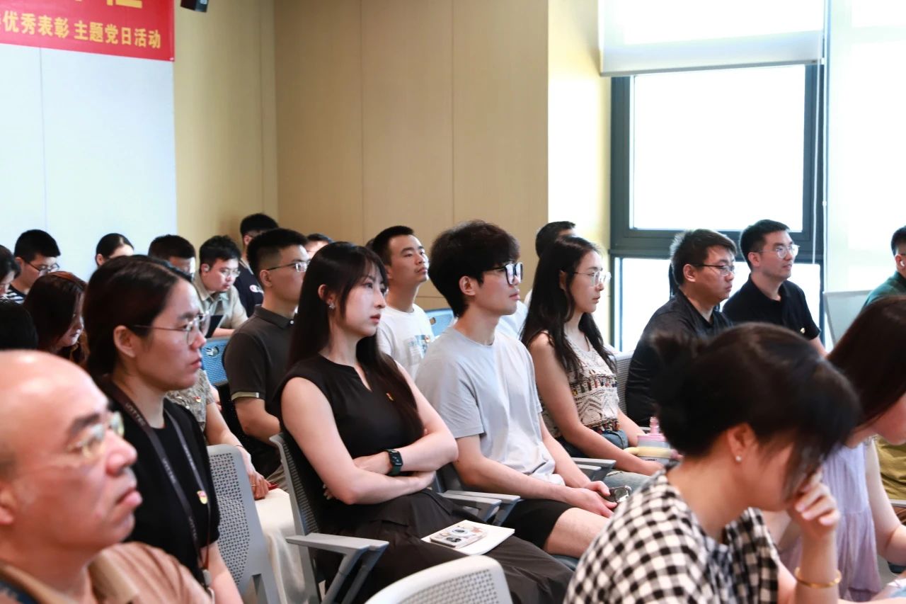 6388774230233928115687497