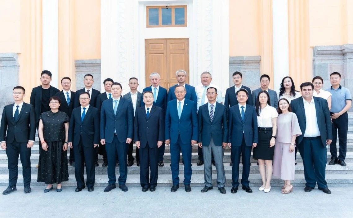 6388774331349611607826551