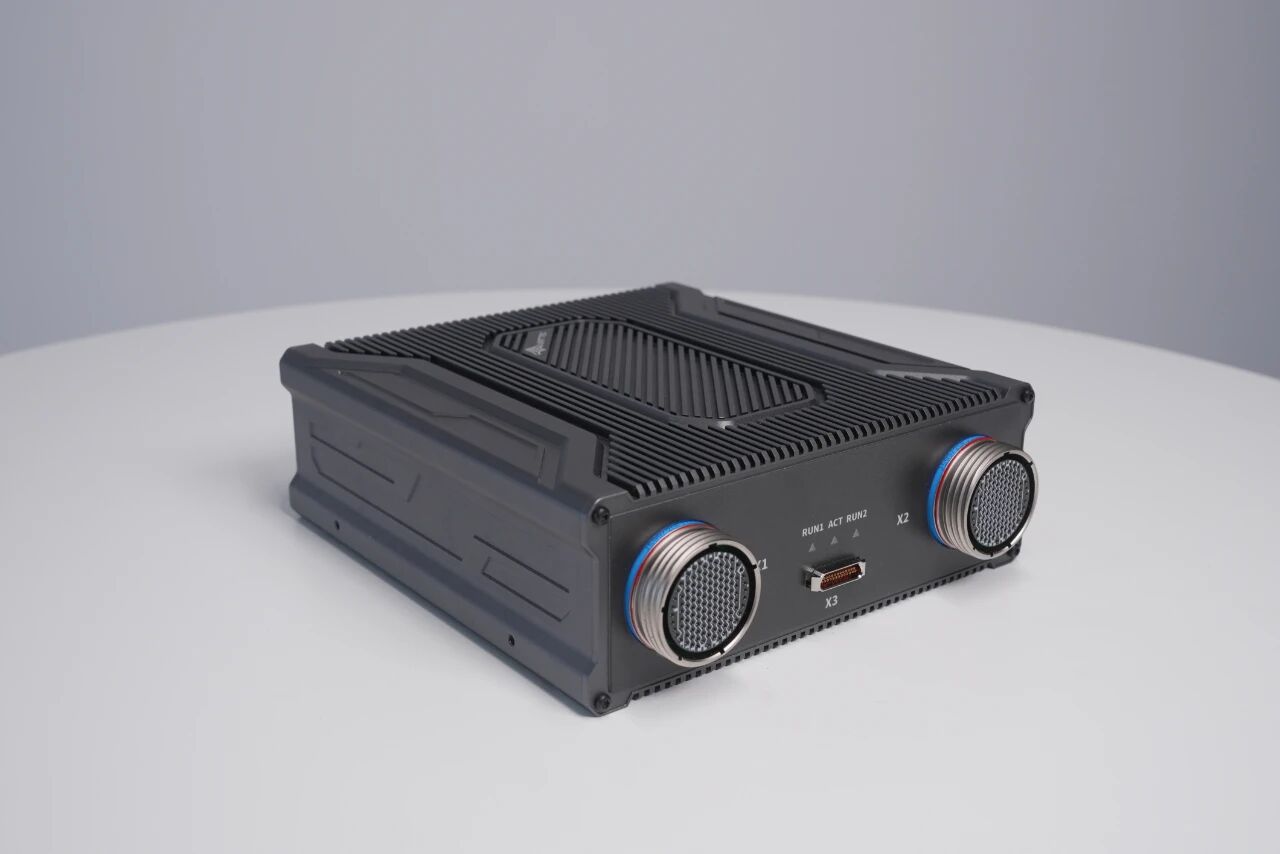 6389977966945689881636579