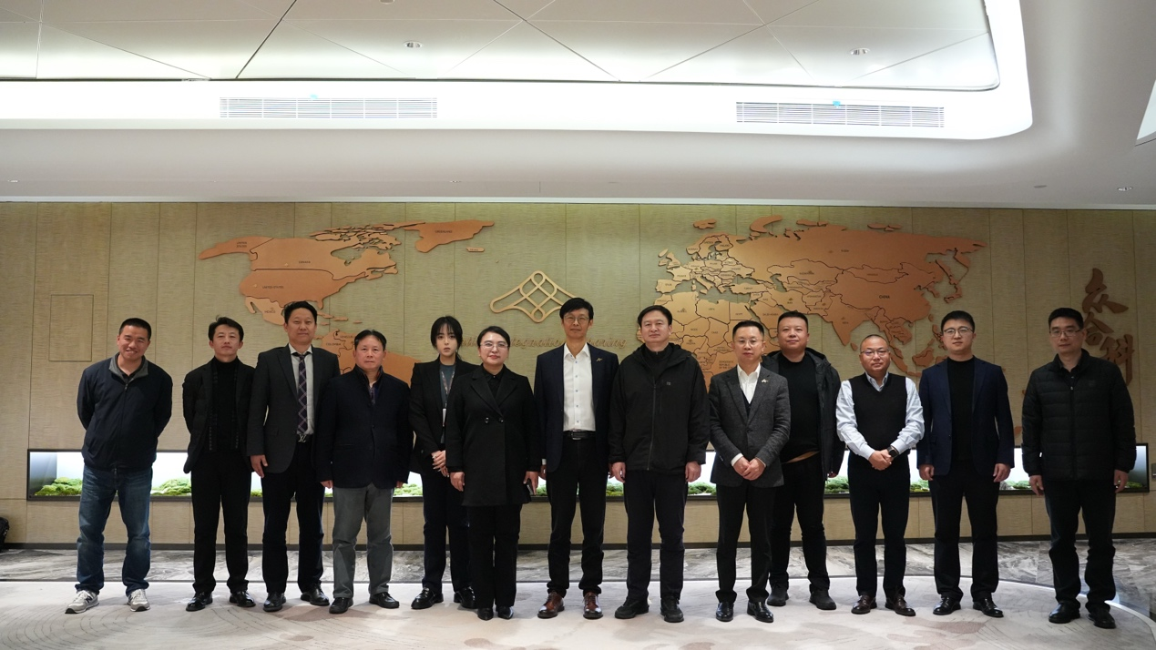 6390313950496585201296644