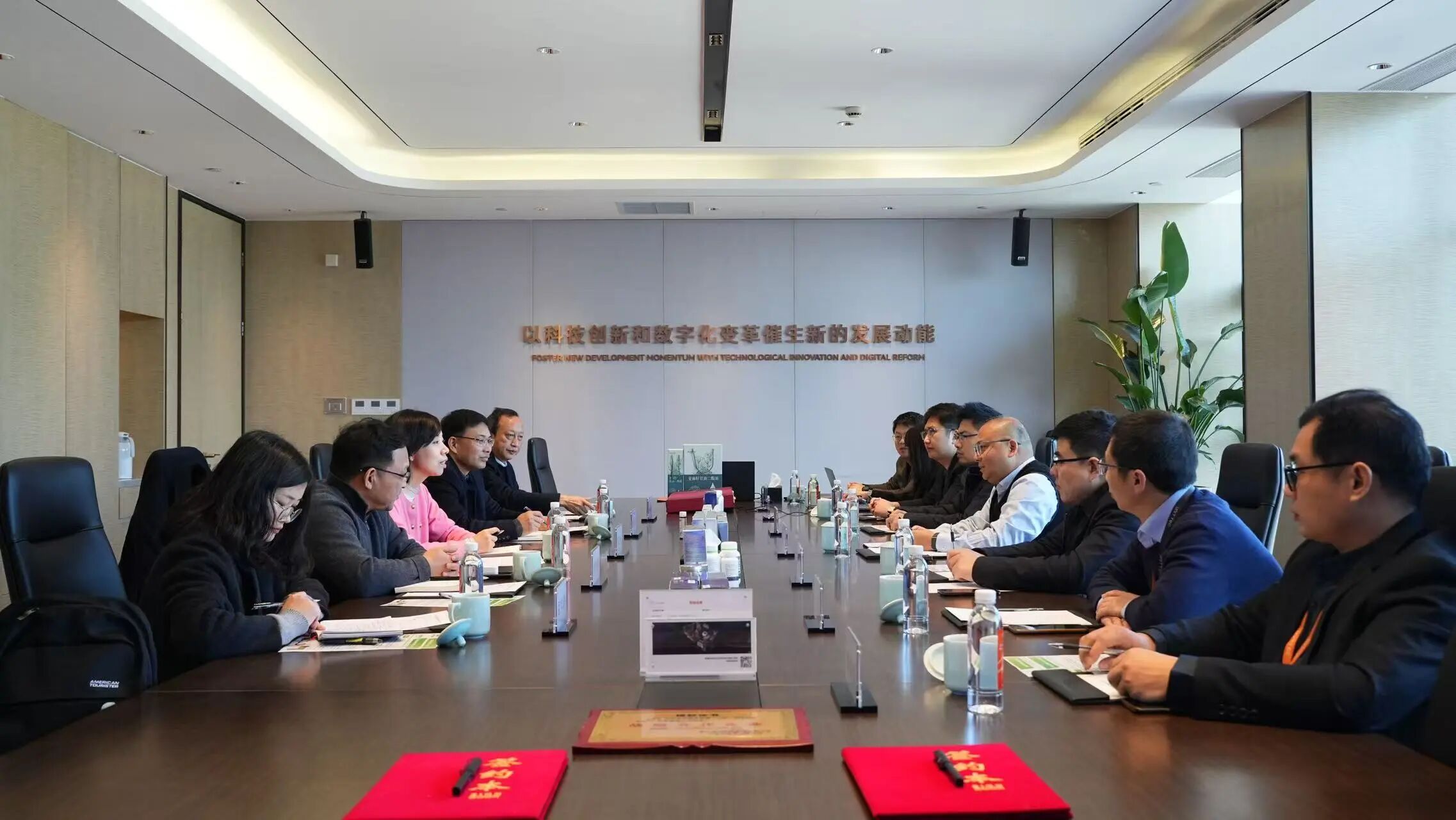 6390380660445056509704881